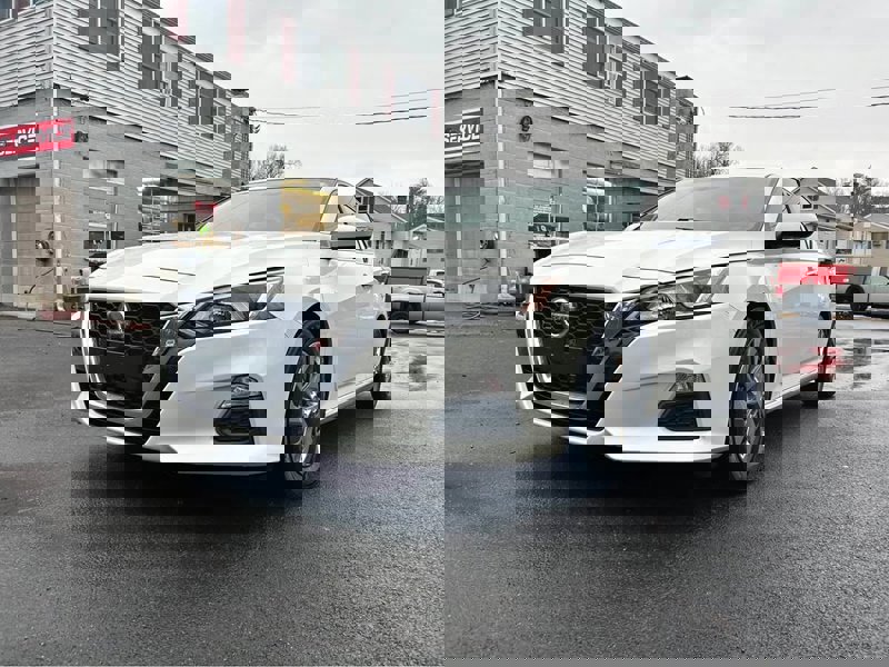1N4BL4BV3KC235757