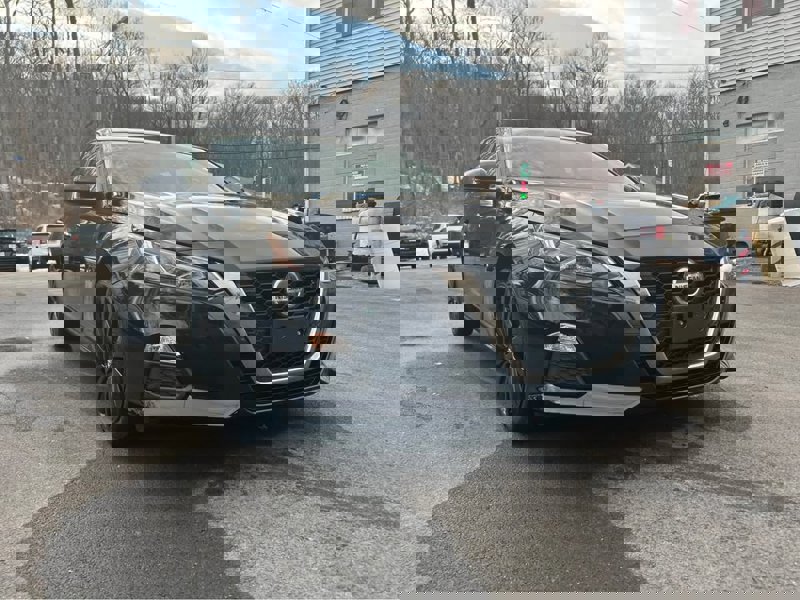 1N4BL4CWOKN304111